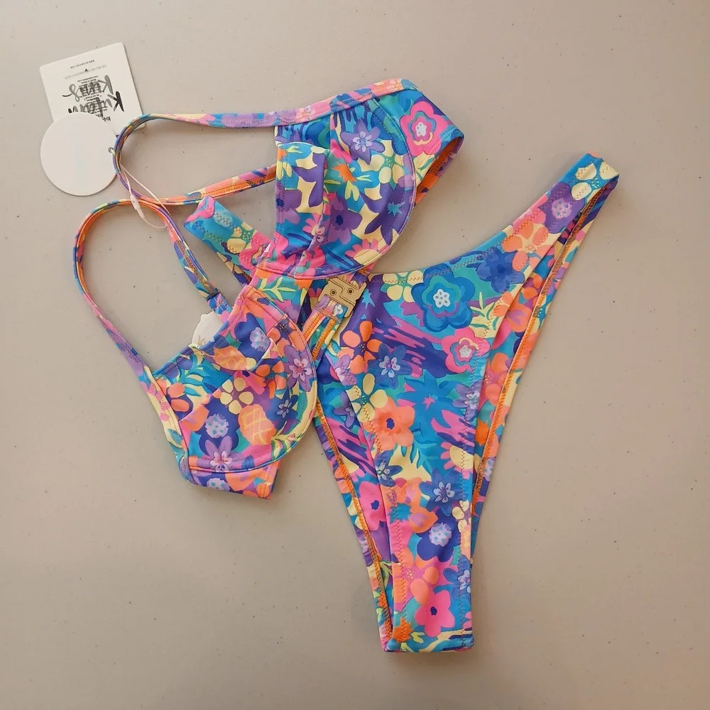 NWT Kulani Kinis Bikini Set Womens S Multicolor Floral Triangle Two Piece Swim